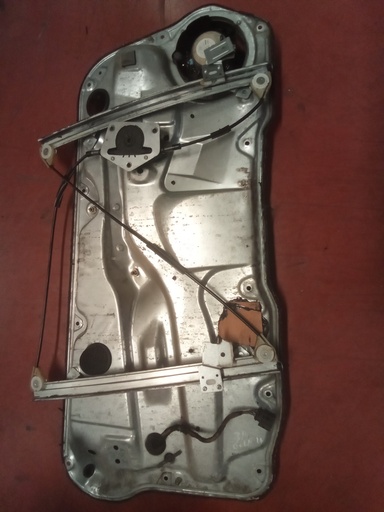 Elevalunas delantero derecho 3p Volkswagen golf '00