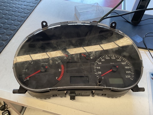 [Sin referencia] Cuadro instrumentos seat cordoba ‘02