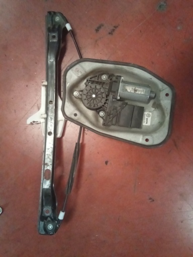 Elevalunas trasero izquierdo seat altea '08