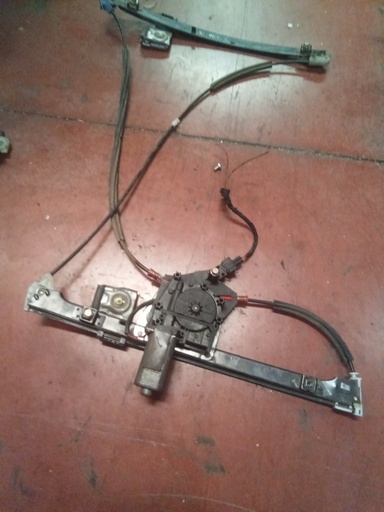 Elevalunas delantero derecho 3p seat Ibiza '01