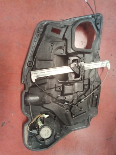 Elevalunas delantero derecho mazda 6 '03