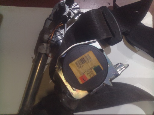 Cinturon delantero izquierdo opel Corsa d