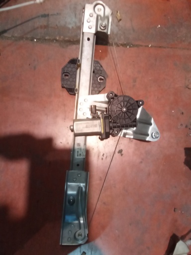 Elevalunas delantero izquierdo dacia logan '12