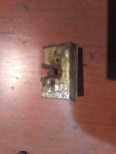 Cerradura trasera izquierda seat Toledo '97