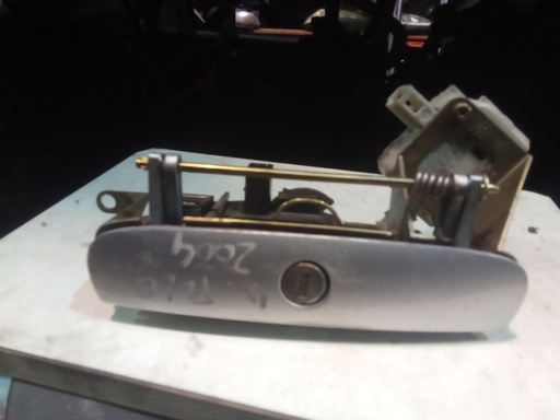 [6q6827601b] Maneta exterior maletero Wolkswagen polo '04