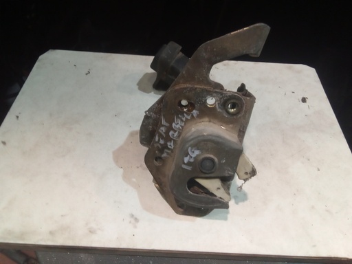 Cerradura delantera izquierda seat marbella '96