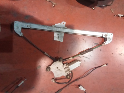 Elevalunas delantero izquierdo Opel agila '02