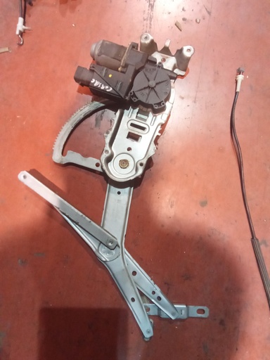 Elevalunas delantero derecho 3p Opel corsa c '03