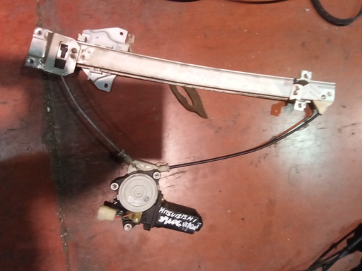 [Mb517475] Elevalunas delantero izquierdo Mitsubishi Montero '94