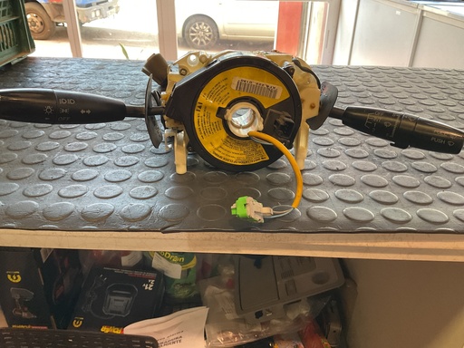 [K2DK66120] Mando multifuncion kia shuma año 2002