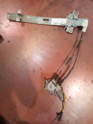 Elevalunas delantero izquierdo Kia sephia '01