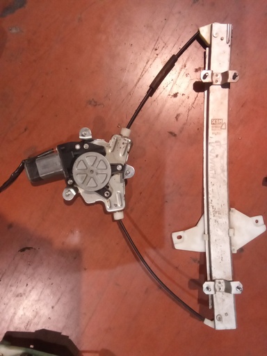 Elevalunas delantero derecho Hyundai accent '03