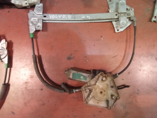 Elevalunas trasero derecho Volvo s40 '95