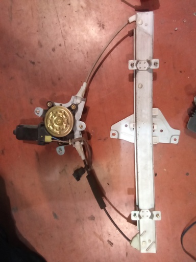 Elevalunas trasero derecho Daewoo nubira '00