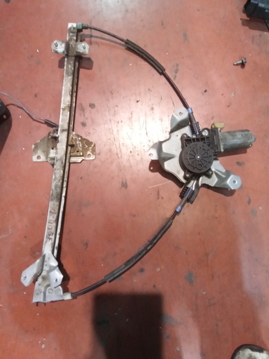 Elevalunas delantero derecho Ford transit connect '07