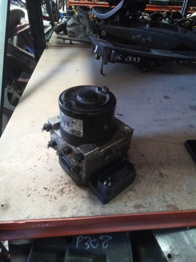 [589201G000] Módulo ABS Hyundai accent '06