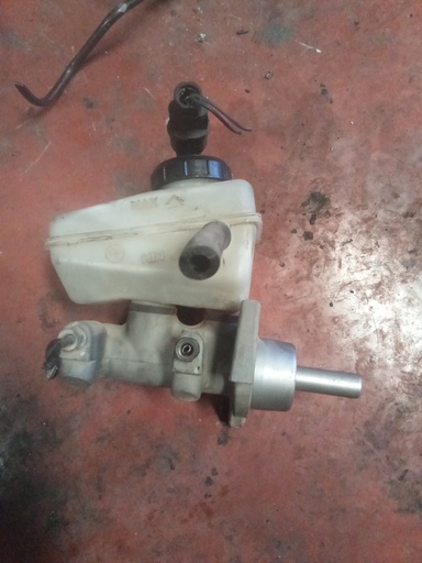 Bomba de freno dacia Logan 1.5 dci '10