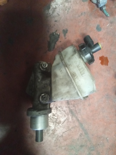 Bomba de freno Renault clio 1.5 dci '04