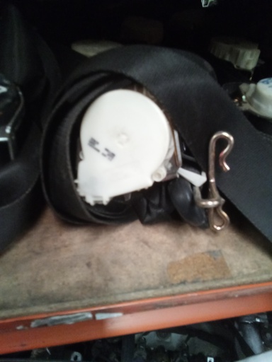 Cinturon delantero izquierdo 5p ford focus '05