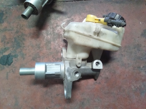 Bomba de freno Opel insignia 2.0 cdti '12