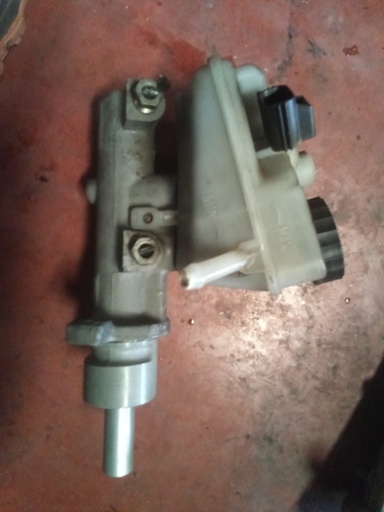 Bomba de freno Ford Mondeo 2.0 tddi '02