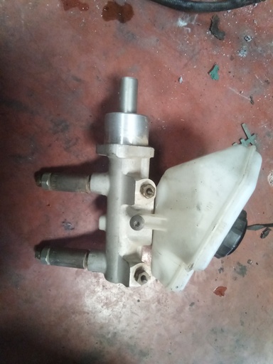 Bomba de freno Ford fiesta 1.8D '99