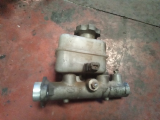 Bomba de freno Hyundai santa fe 2.0 crdi '01