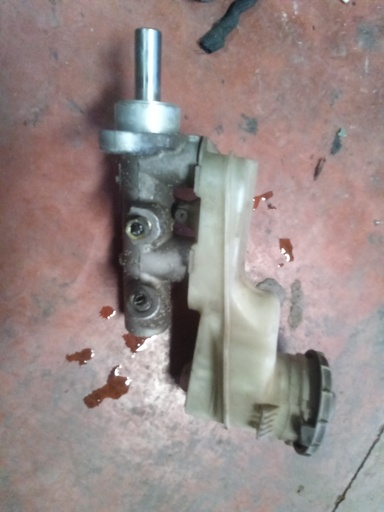 Bomba de freno honda fr-v 2.2ctdi '04