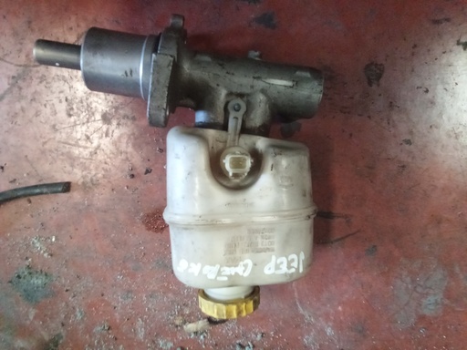 Bomba de freno Jeep cherokee 2.5crd '02