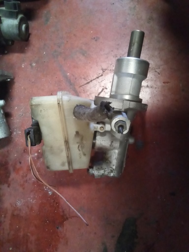 Bomba de freno Mercedes clase c w202 2.2cdi '99