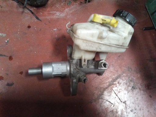 Bomba de freno Opel Astra j 1.6 cdti '12