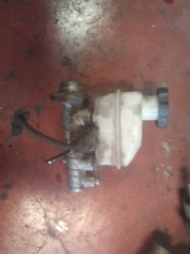 Bomba de freno Hyundai elantra 2.0crdi '02