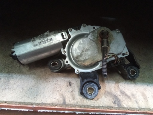 [3b9955711f] Motor limpia trasero Volkswagen Passat '00