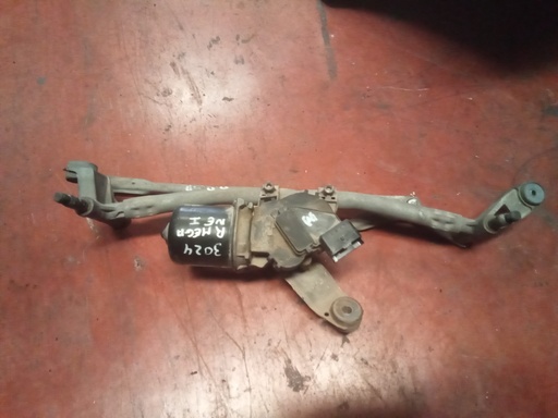 [8200036921] Motor limpia delantero Renault megane II '05