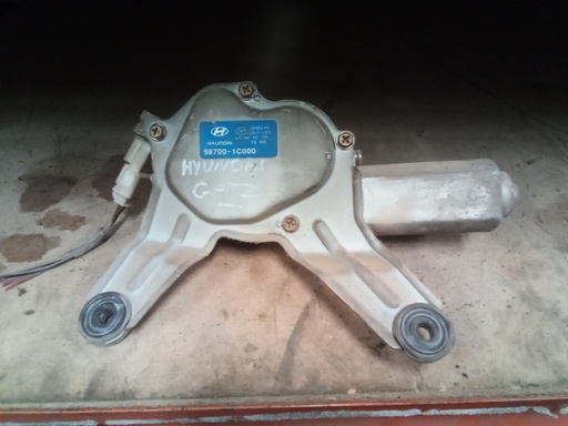 [987001c000] Motor limpia trasero Hyundai getz '03