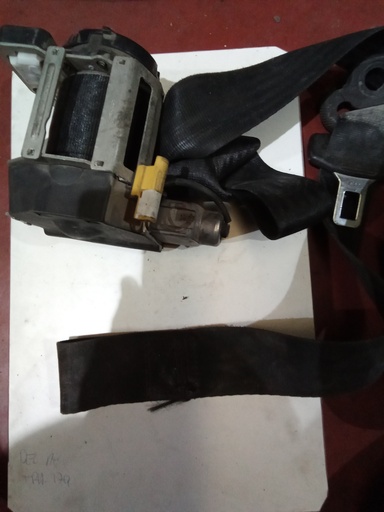 Cinturon delantero derecho alfa 147 '04