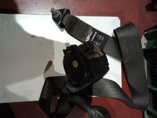 Cinturon trasero derecho Land Rover range rover '93
