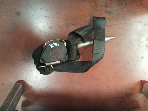 Cinturon delantero derecho audi a3 '98