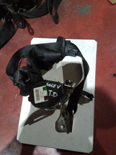 Cinturon trasero derecho volkswagen golf v '05