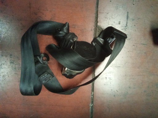 Cinturon delantero izquierdo renault clio '02