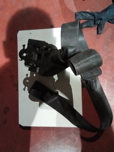 Cinturon delantero derecho citroen c3 '03